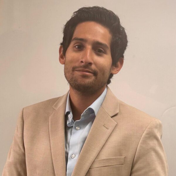 Diego, Corporate Trainer Helios Network